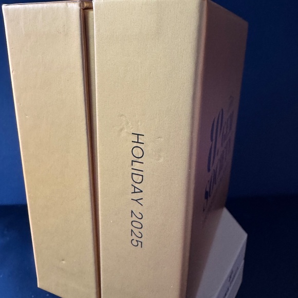 Bomb Party - THE GEM SOCIETY - HOLIDAY 2025 - ST50614 - Heart Of Pine - Picture 2 of 6